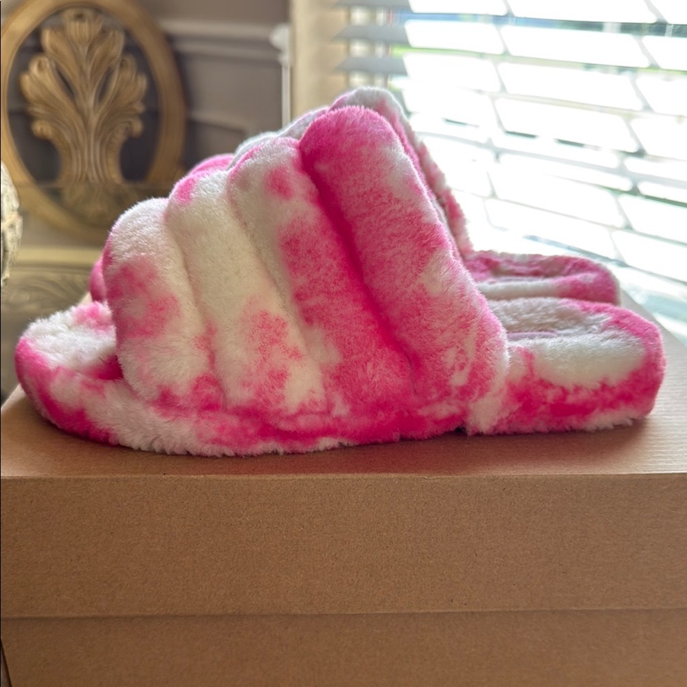 UGG Pink and White Fluffy Slippers (Fluff Yeah) - Picture 8 of 12